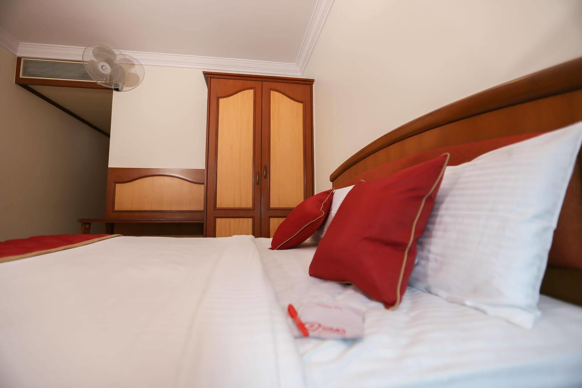 Grand Inn Bangalore Extérieur photo