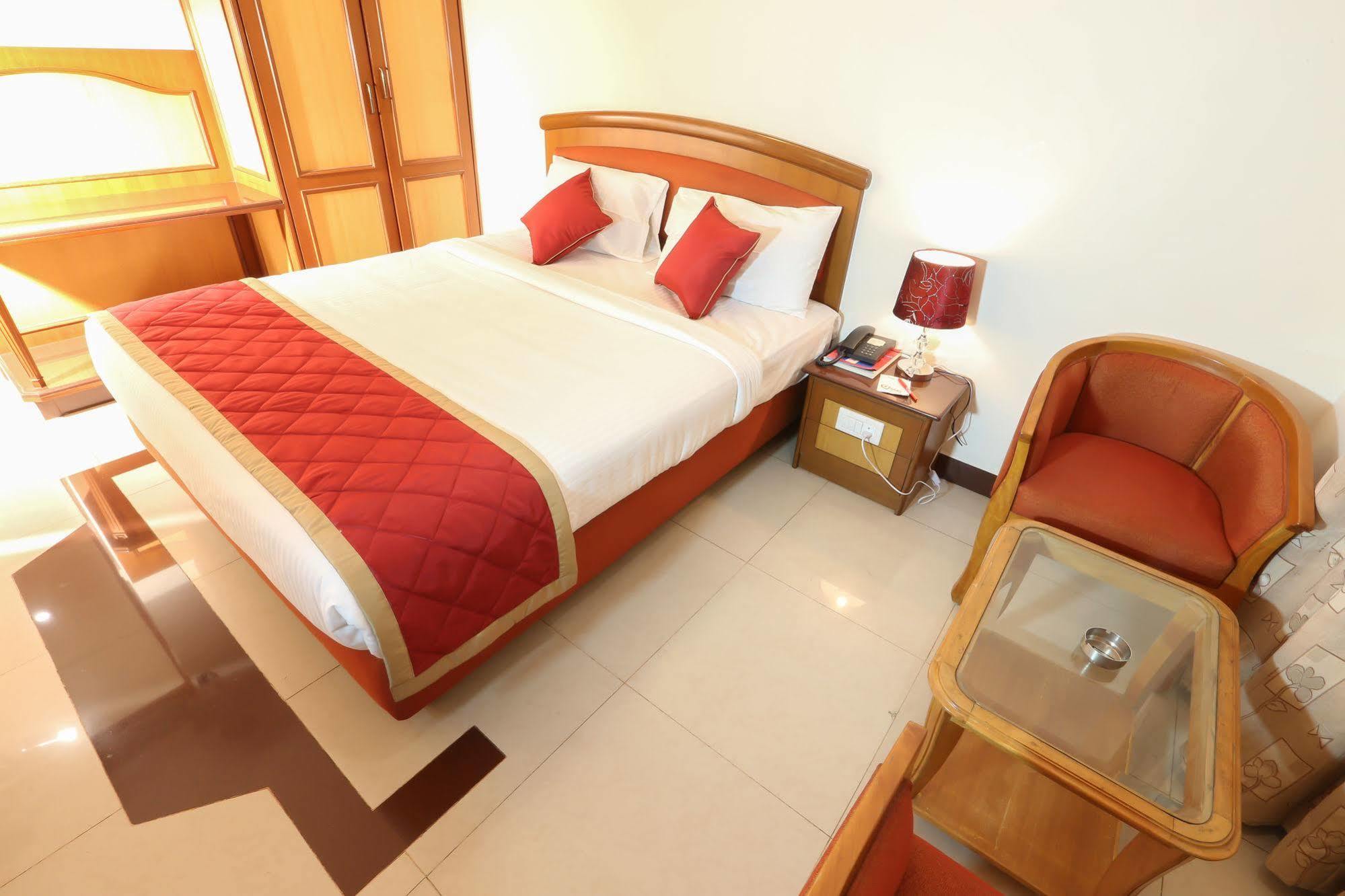 Grand Inn Bangalore Extérieur photo